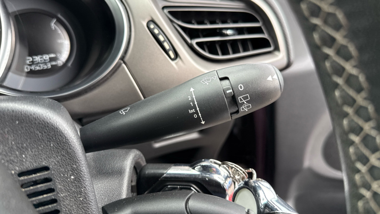 DS 3 1.2 PureTech 82 Chic 3dr Petrol Hatchback